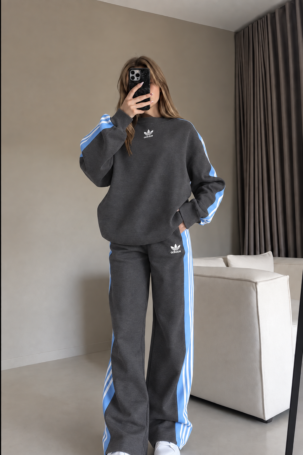 Women's Two-Piece Striped Sports Set: Casual, Loose-Fit Activewear