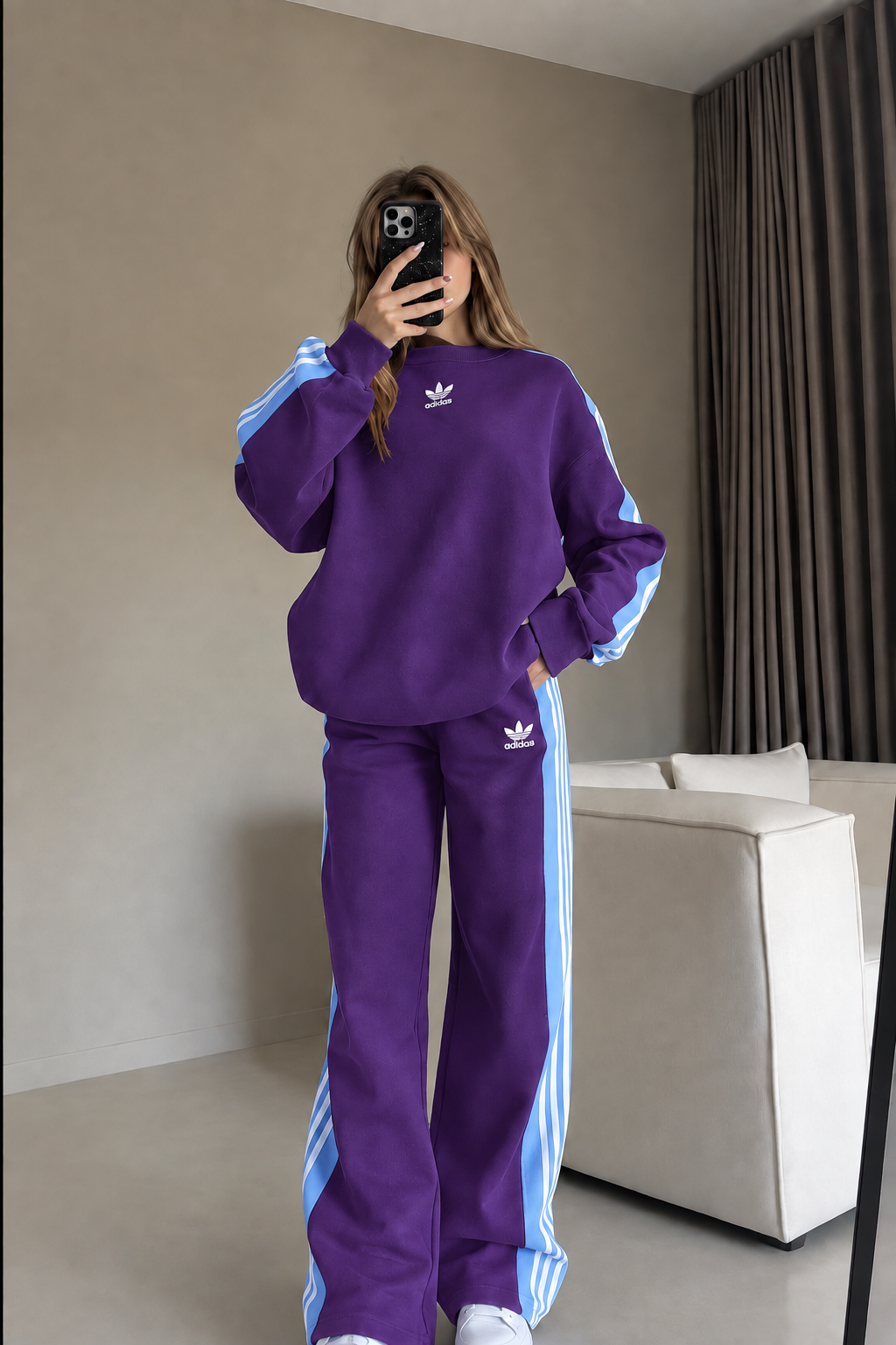 Women's Two-Piece Striped Sports Set: Casual, Loose-Fit Activewear